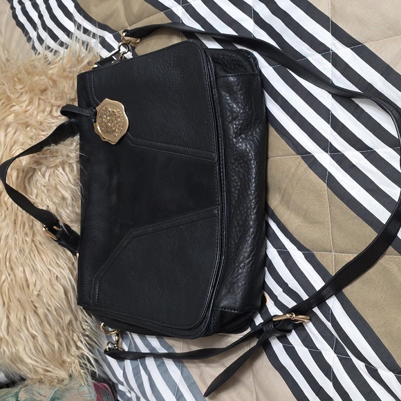 Vince Camuto Accessories - VINCE CAMUTO IPAD CROSSBODY LEATHER